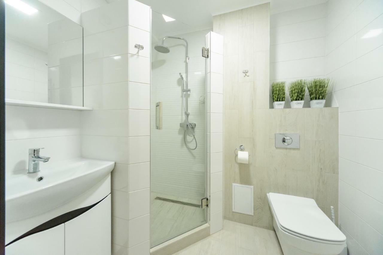 Artal Apartment On Iordanskaya 22 Kiev Eksteriør billede